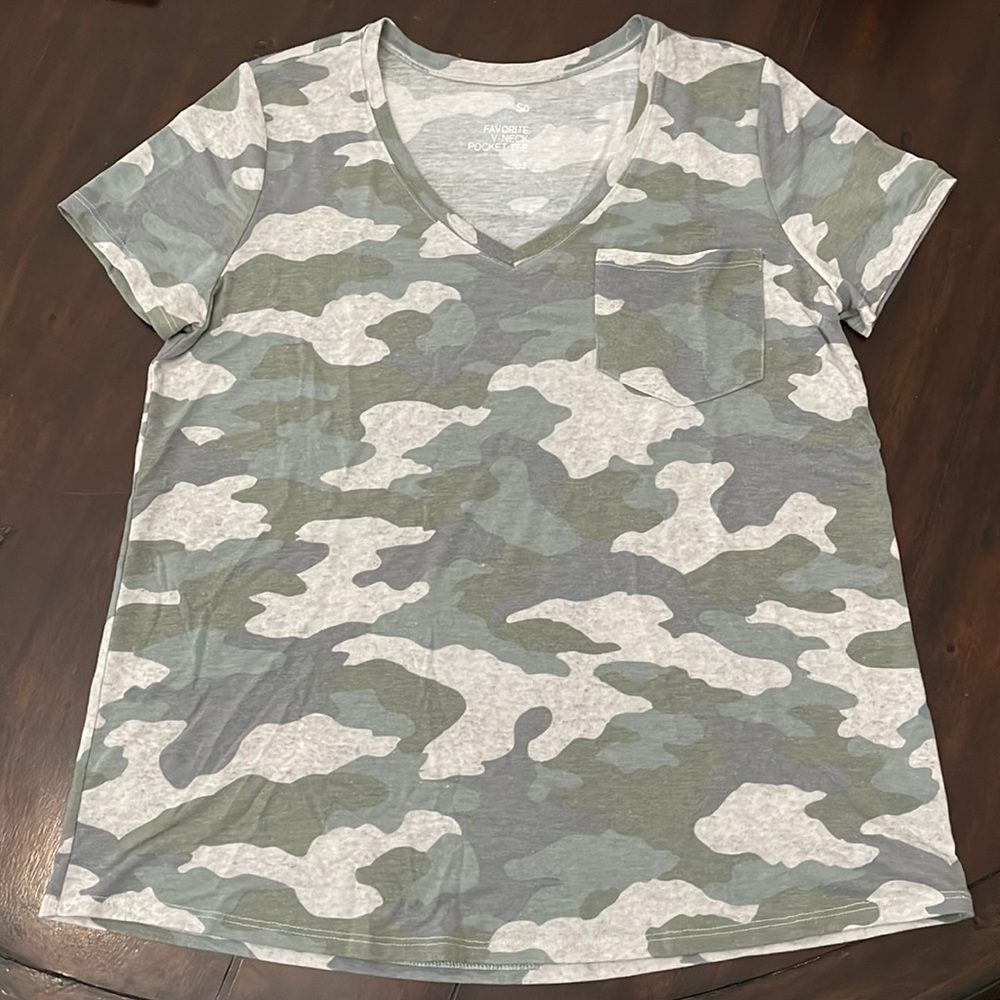 V-neck Tee